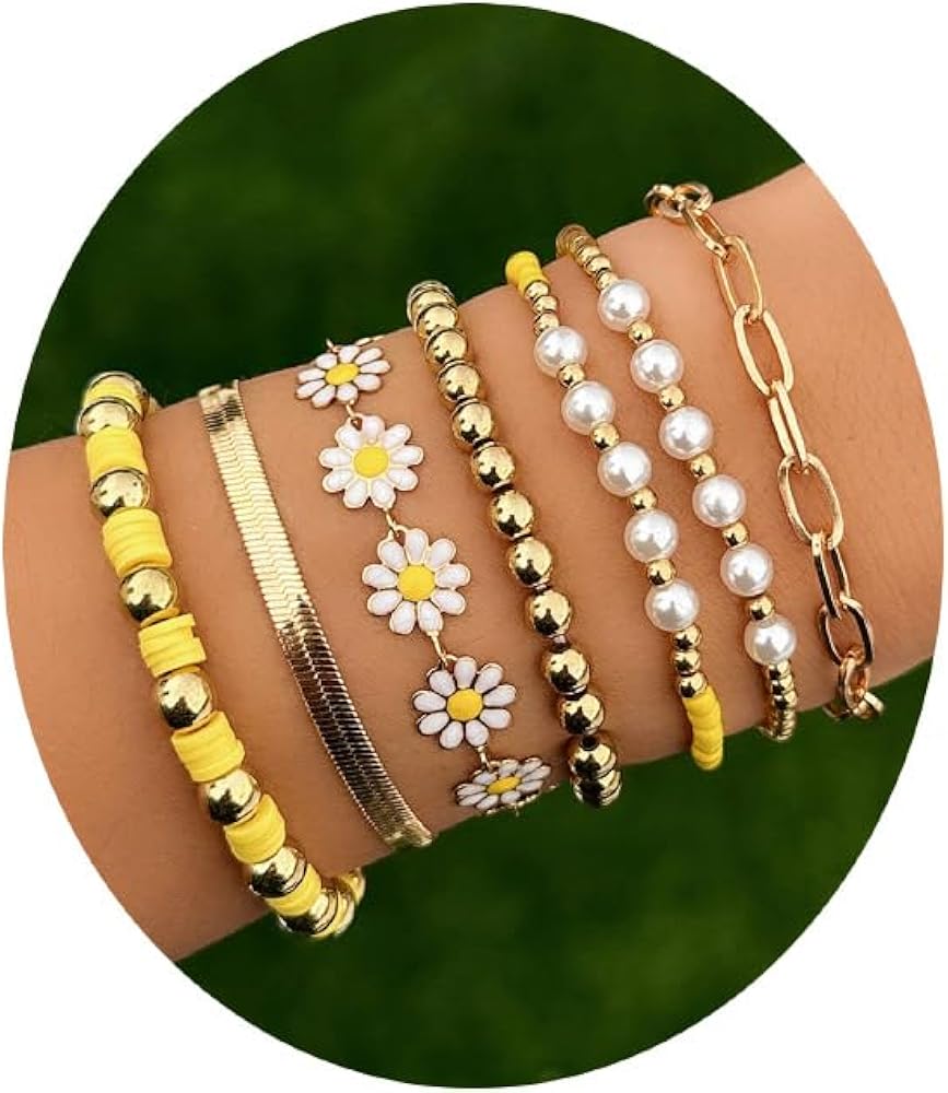 FUTIMELY Preppy Heishi Surfer Beaded Bracelets Set for Women Teen Girls,Bohemian Colorful Daisy Sunflower Star Heart Beaded Layering Bracelets y2k Elegant Jewelry